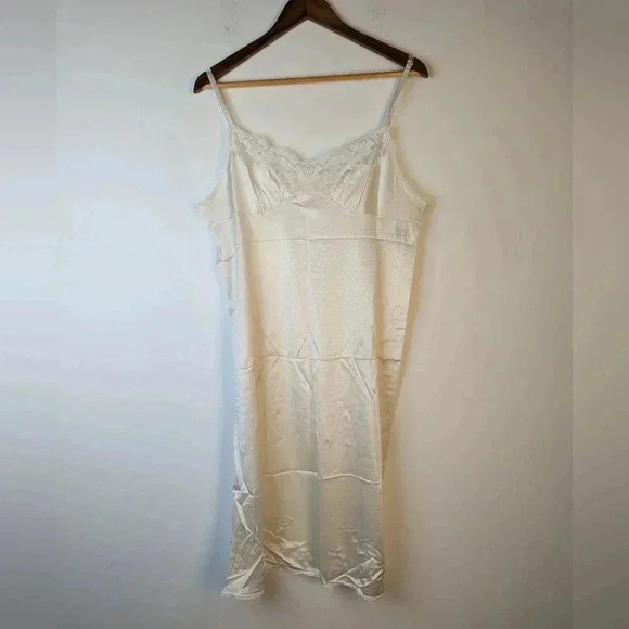 Vintage Vassarette Slip Dress - Medium - Picture 4 of 11